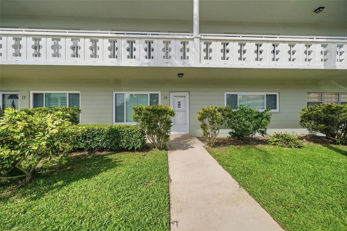 Property Slideshow image 1 of 21 | 2401 ecuadorian way 19, Clearwater, FL, 33763