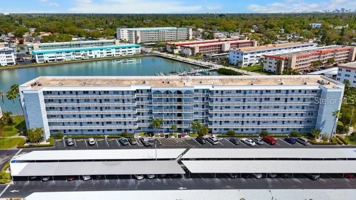 Property Slideshow image 1 of 30 | 5925 shore blvd 602, Gulfport, FL, 33707