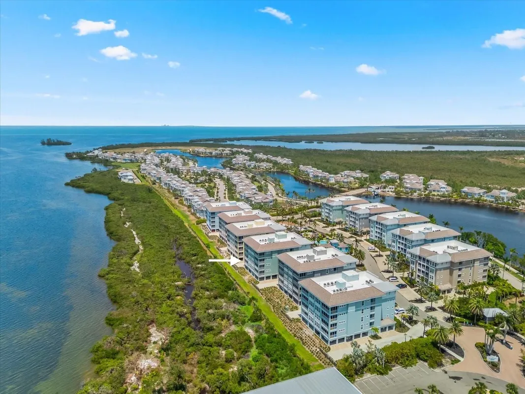 Property Slideshow image 1 of 87 | 388 aruba cir 103, Bradenton, FL, 34209