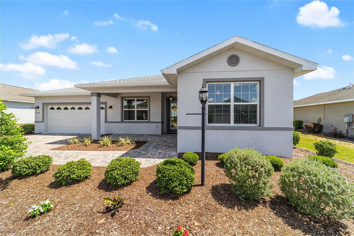 Property Slideshow image 1 of 63 | 8797 sw 103rd cir, Ocala, FL, 34481