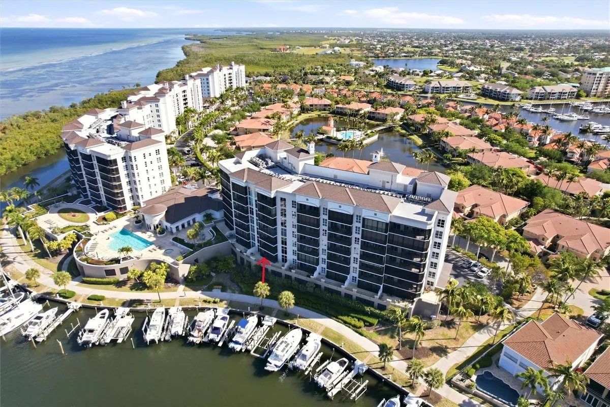 Property Slideshow image 1 of 37 | 3313 sunset key cir 105, Punta Gorda, FL, 33955