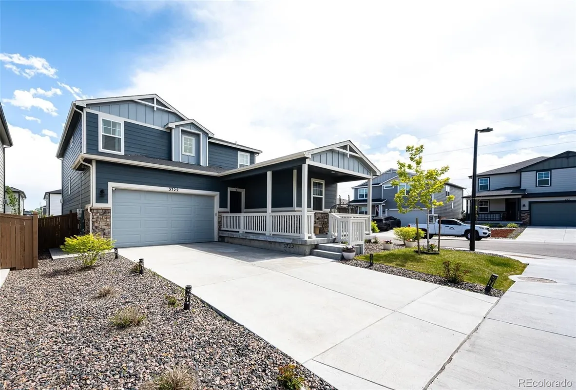 Property Slideshow image 1 of 44 | 3722 sandy vista trl, Castle Rock, CO, 80104