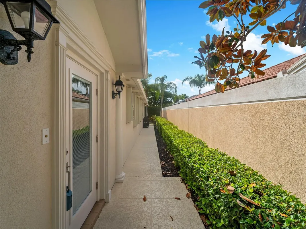 Property Slideshow image 1 of 61 | 7641 quinto dr, Sarasota, FL, 34238