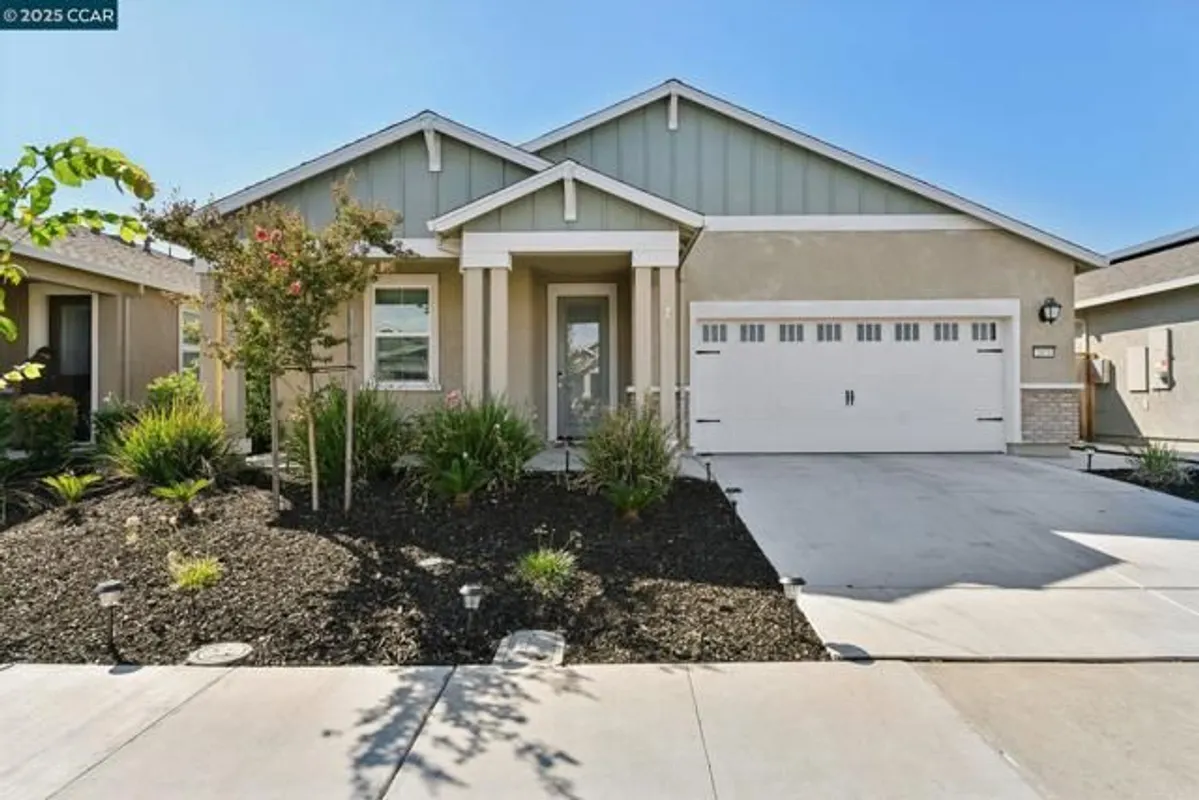 Property Slideshow image 1 of 51 | 2071 lavender pl, Rio Vista, CA, 94571