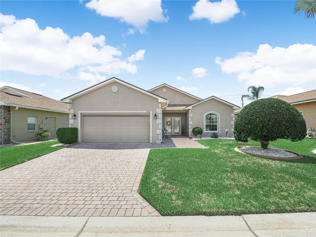 Property Slideshow image 1 of 70 | 4572 turnberry ln, Lake Wales, FL, 33859