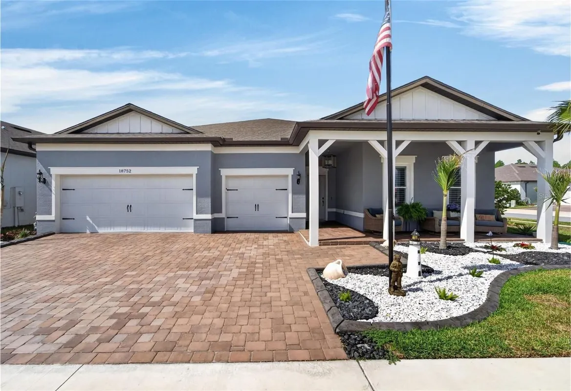 Property Slideshow image 1 of 84 | 18752 horizon view pt, Land O Lakes, FL, 34638