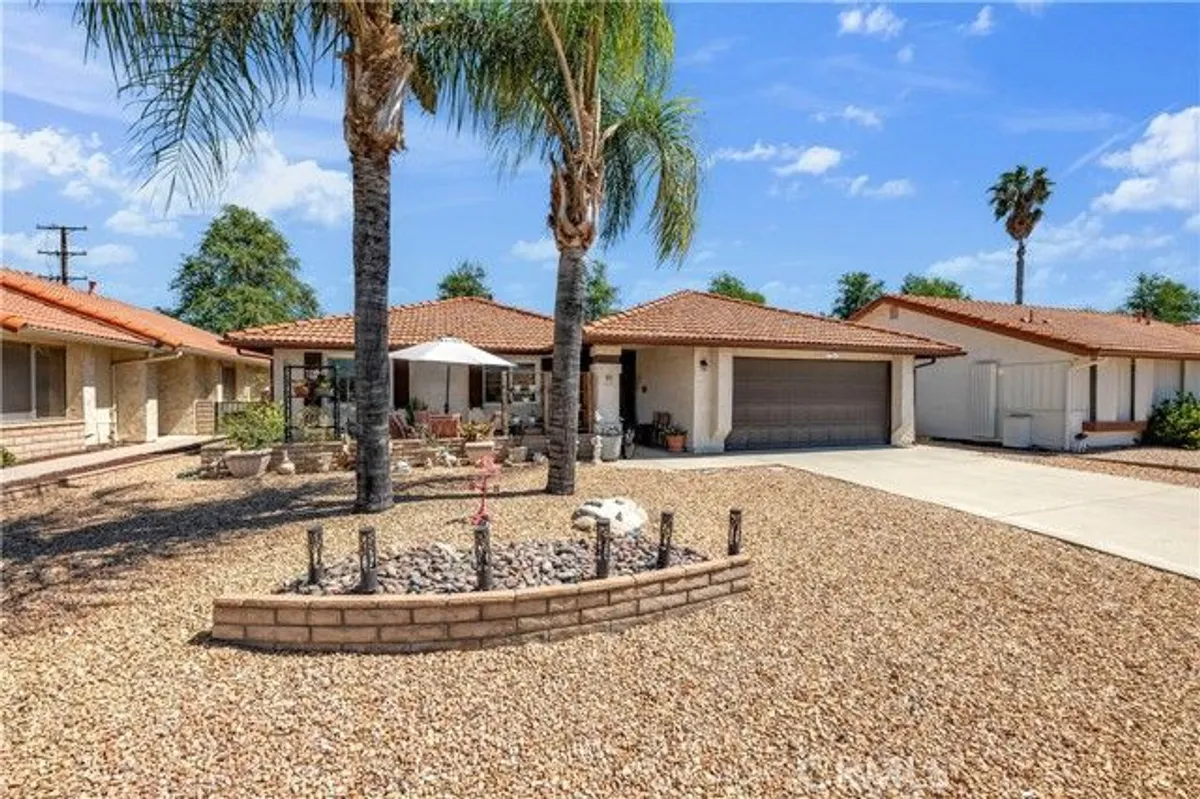 Property Slideshow image 1 of 25 | 1114 bottle tree way, Hemet, CA, 92545