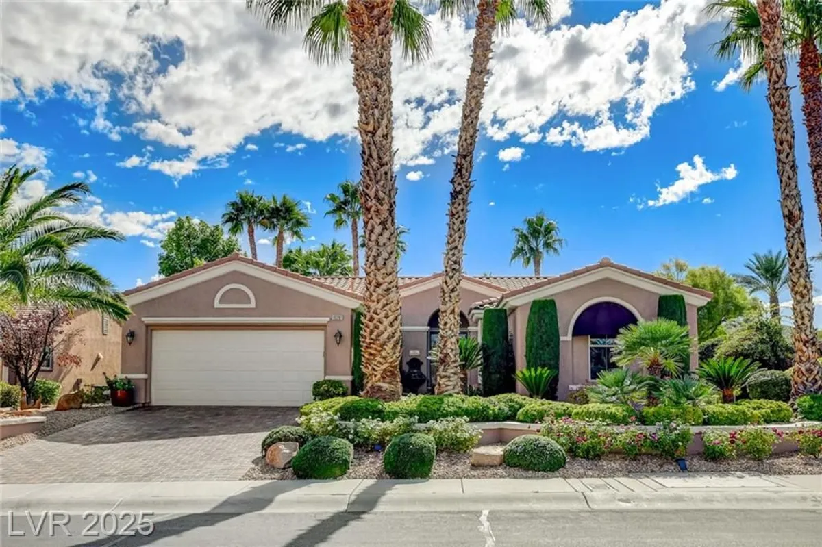 Property Slideshow image 1 of 55 | 10297 donde ave, Las Vegas, NV, 89135