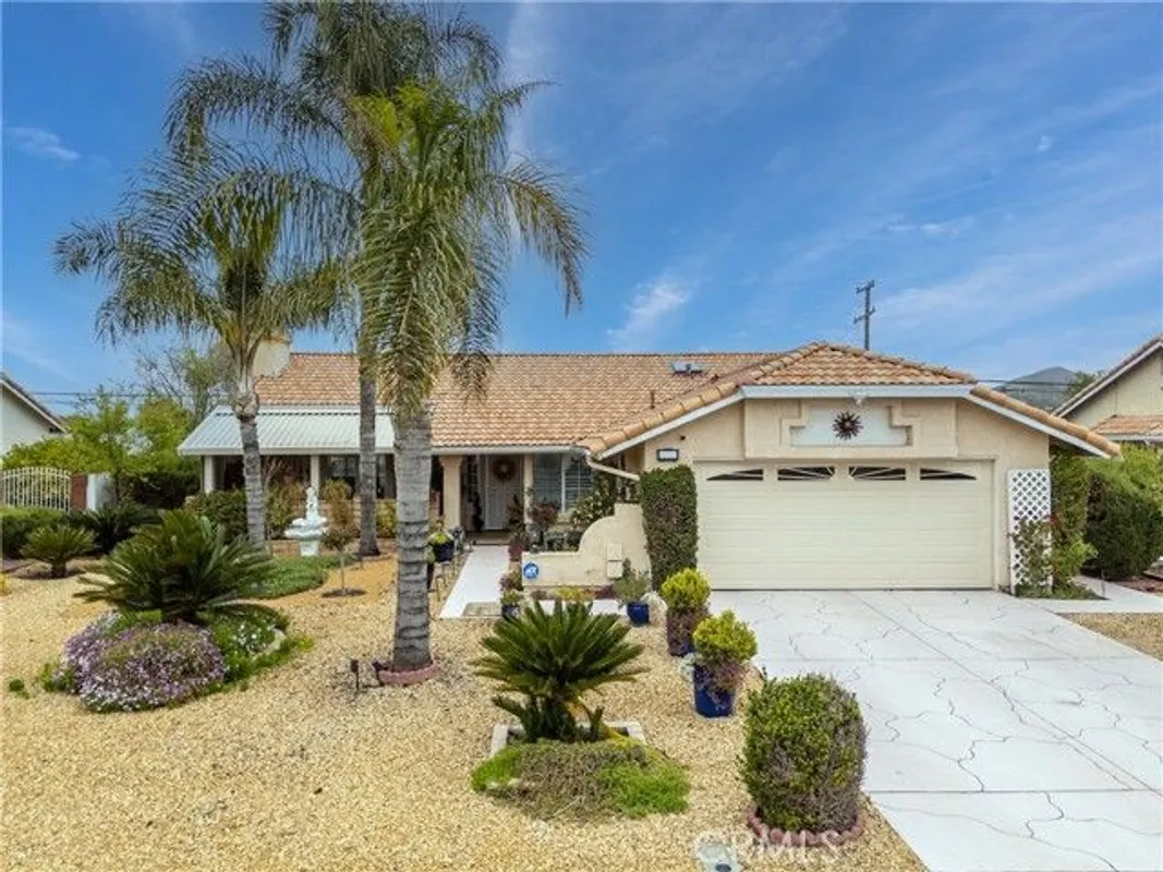 Property Slideshow image 1 of 25 | 26592 braddock rd, Menifee, CA, 92586