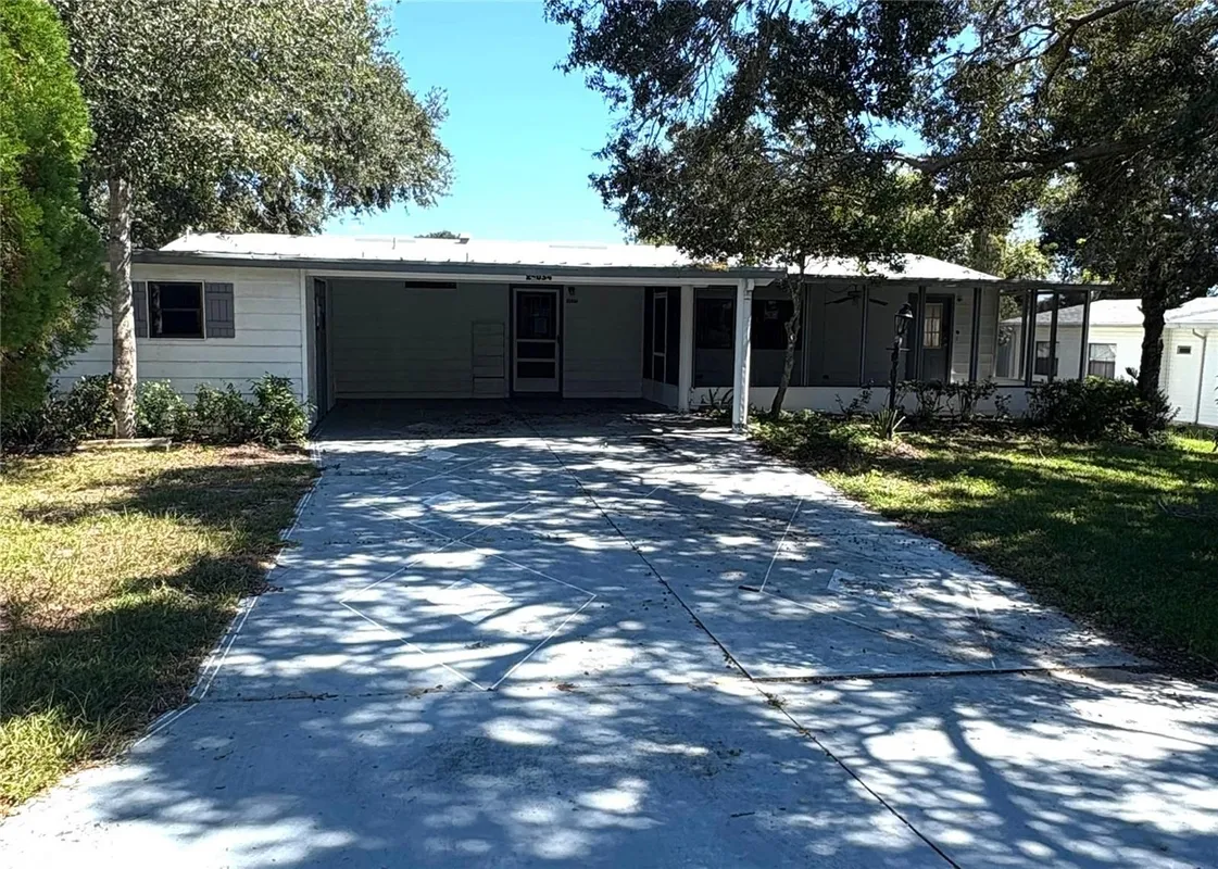 Property Slideshow image 1 of 7 | 25034 betton hl, Leesburg, FL, 34748