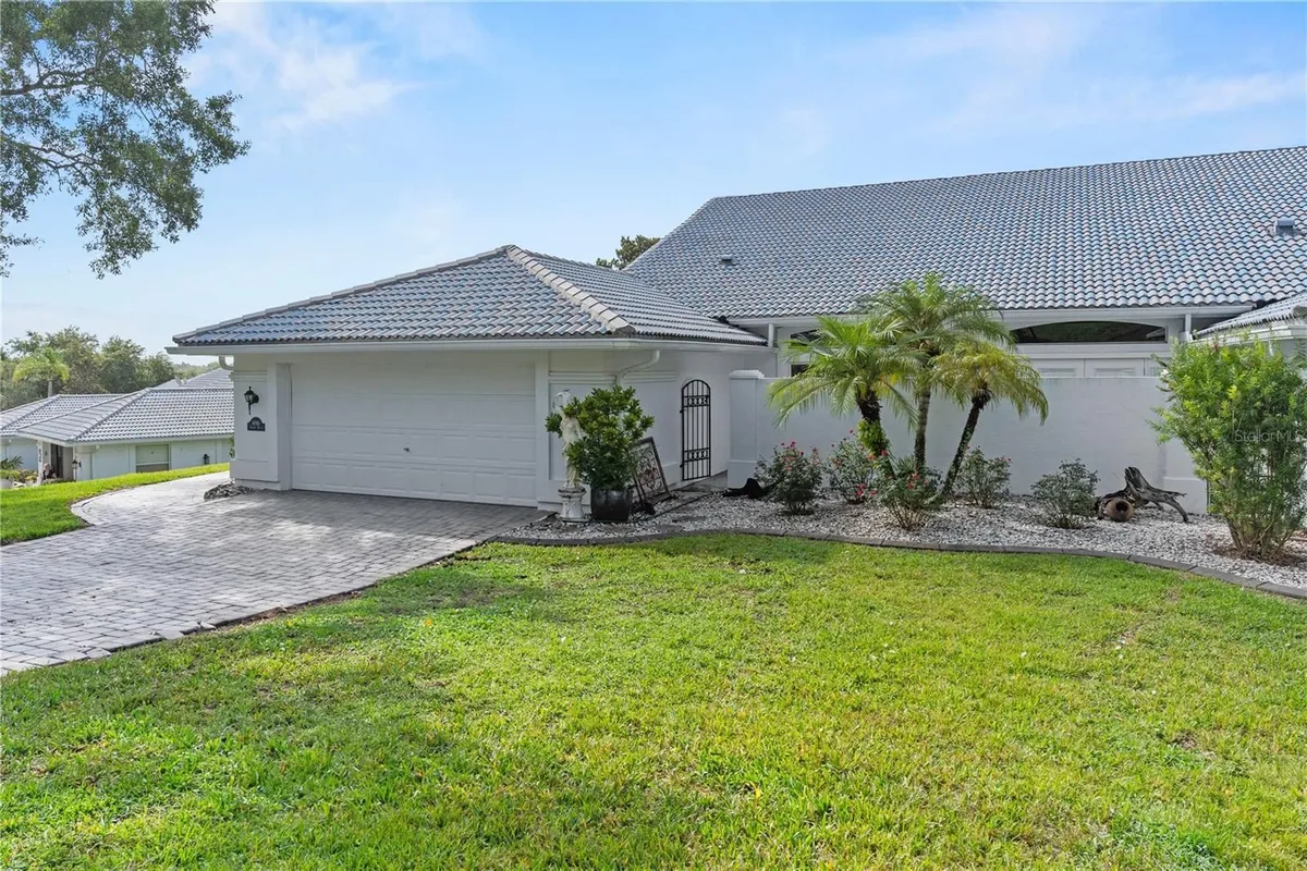 Property Slideshow image 1 of 53 | 6048 topsail rd, Lady Lake, FL, 32159