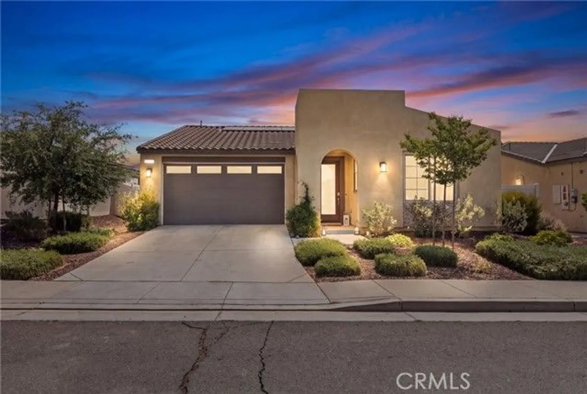 Property Slideshow image 1 of 49 | 1510 sky vis, Beaumont, CA, 92223