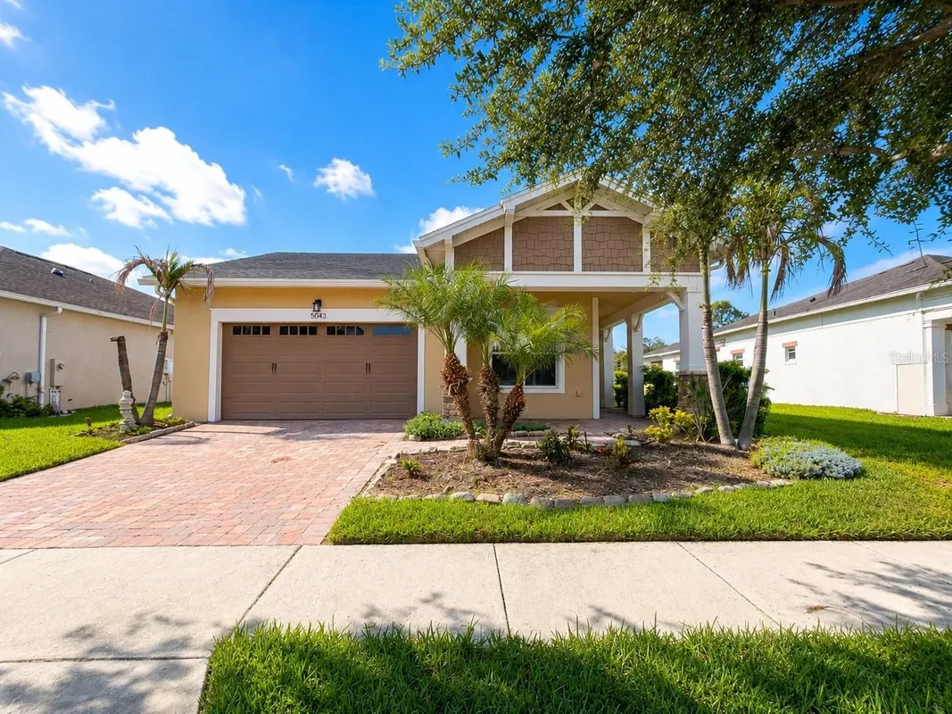 Property Slideshow image 1 of 81 | 5043 vantage ct, St Cloud, FL, 34772