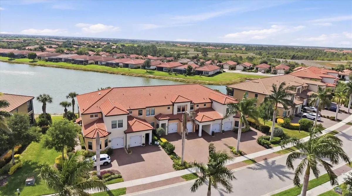 Property Slideshow image 1 of 74 | 23160 banbury way 102, Venice, FL, 34293