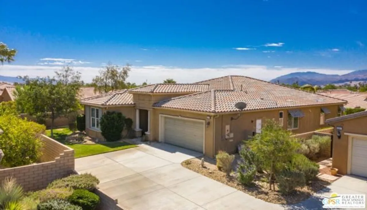 Property Slideshow image 1 of 35 | 1239 cassia trl, Palm Springs, CA, 92262