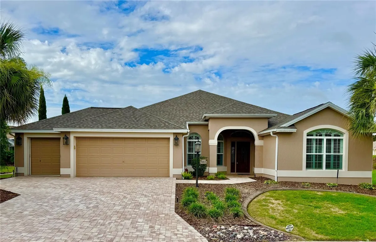 Property Slideshow image 1 of 39 | 2028 abordale ln, The Villages, FL, 32162