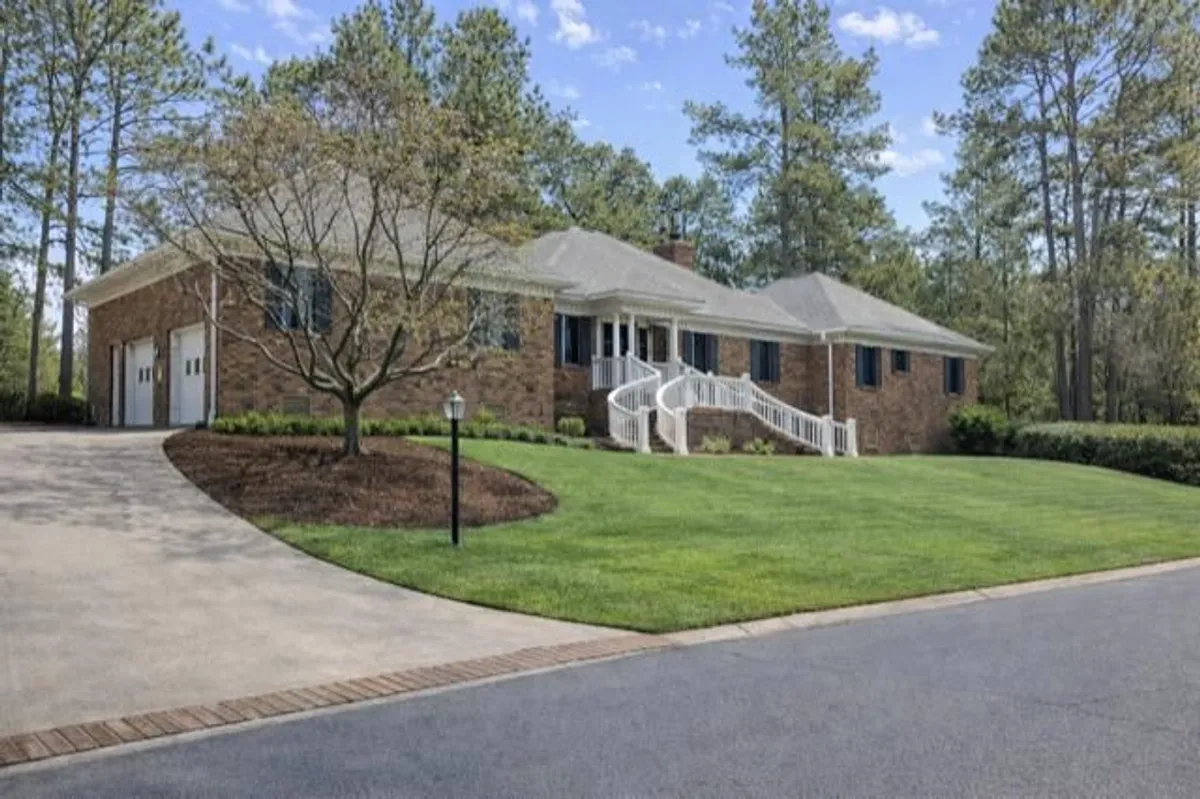 Property Slideshow image 1 of 19 | 913 holley lake rd, Aiken, SC, 29803