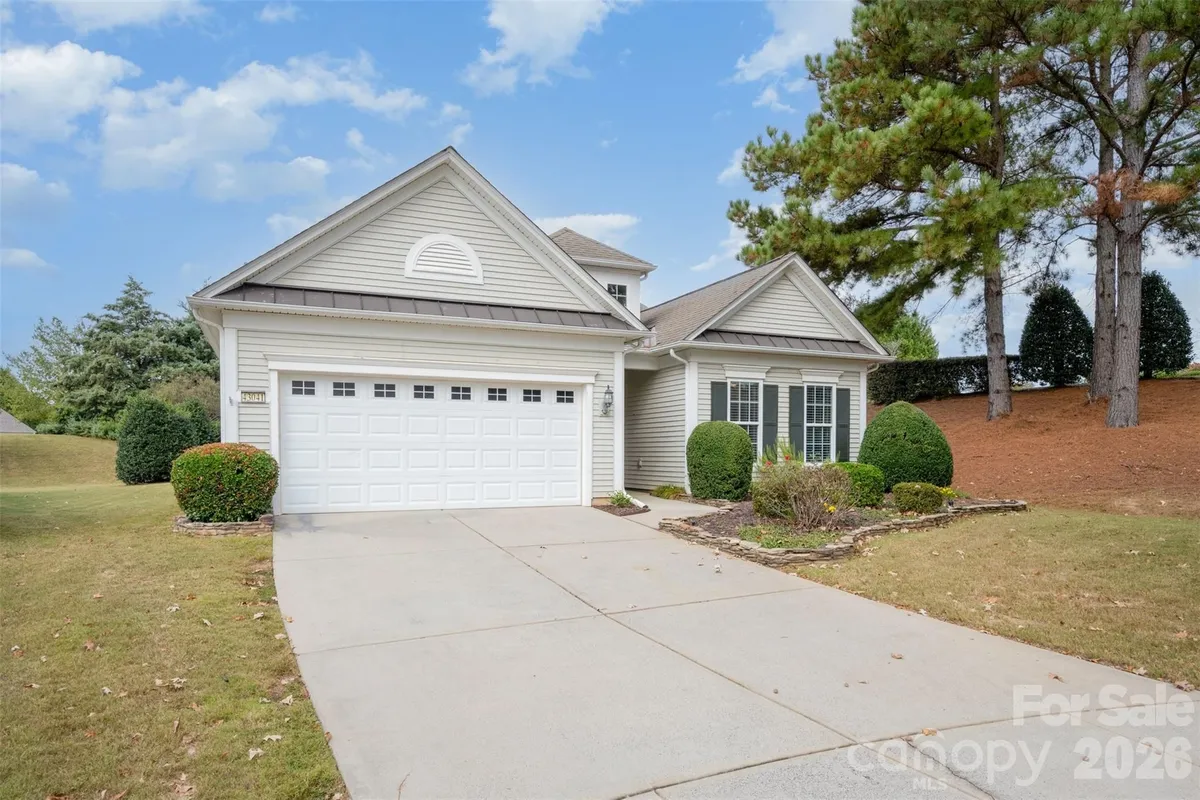Property Slideshow image 1 of 45 | 43041 mimosa ct, Fort Mill, SC, 29707