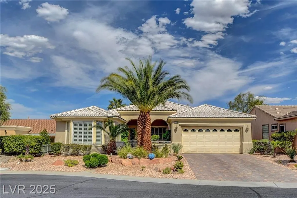 Property Slideshow image 1 of 48 | 4134 riva de tierra ln, Las Vegas, NV, 89135