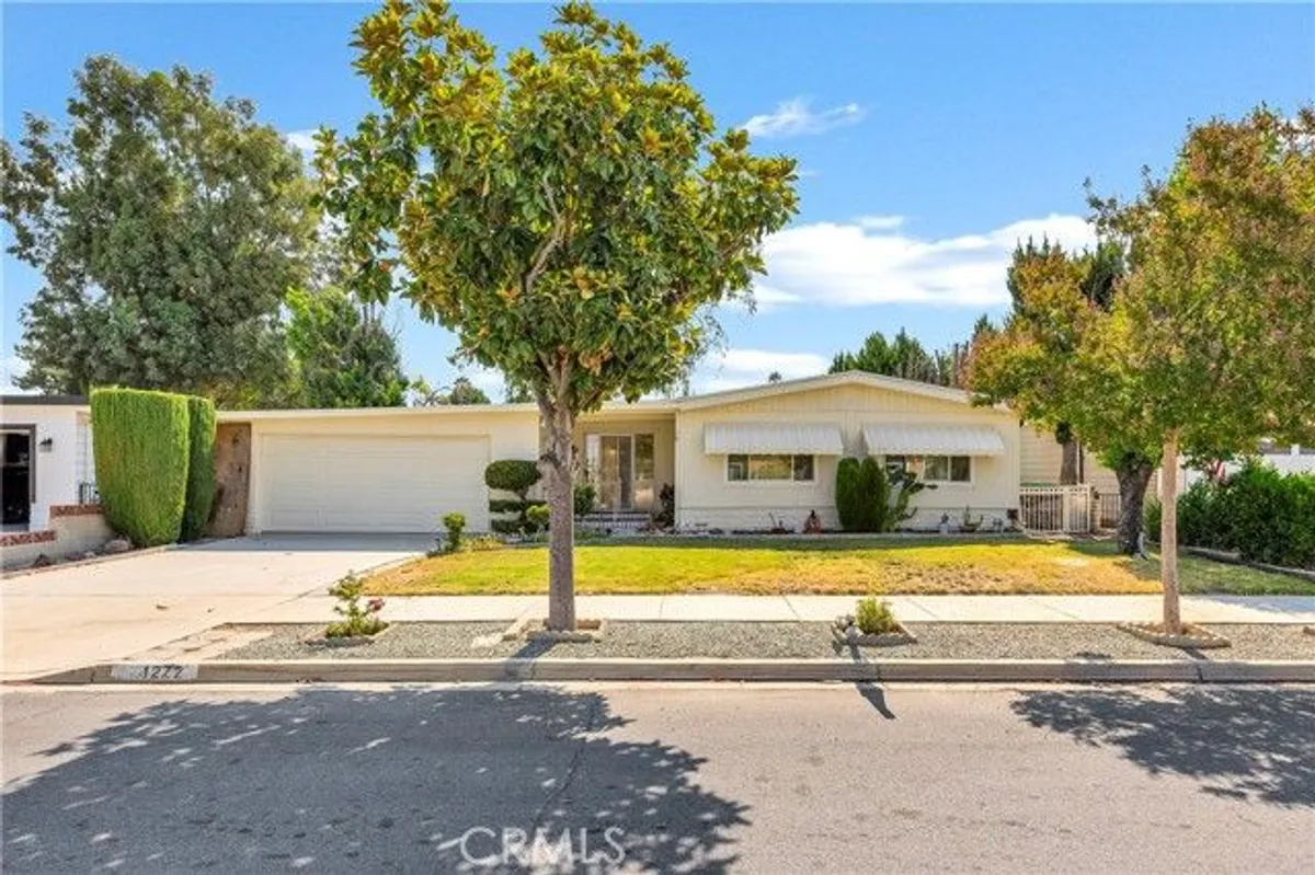 Property Slideshow image 1 of 54 | 1272 brentwood way, Hemet, CA, 92545