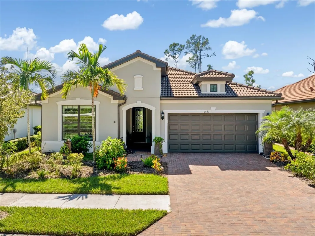 Property Slideshow image 1 of 70 | 2633 daisy dr, North Port, FL, 34289