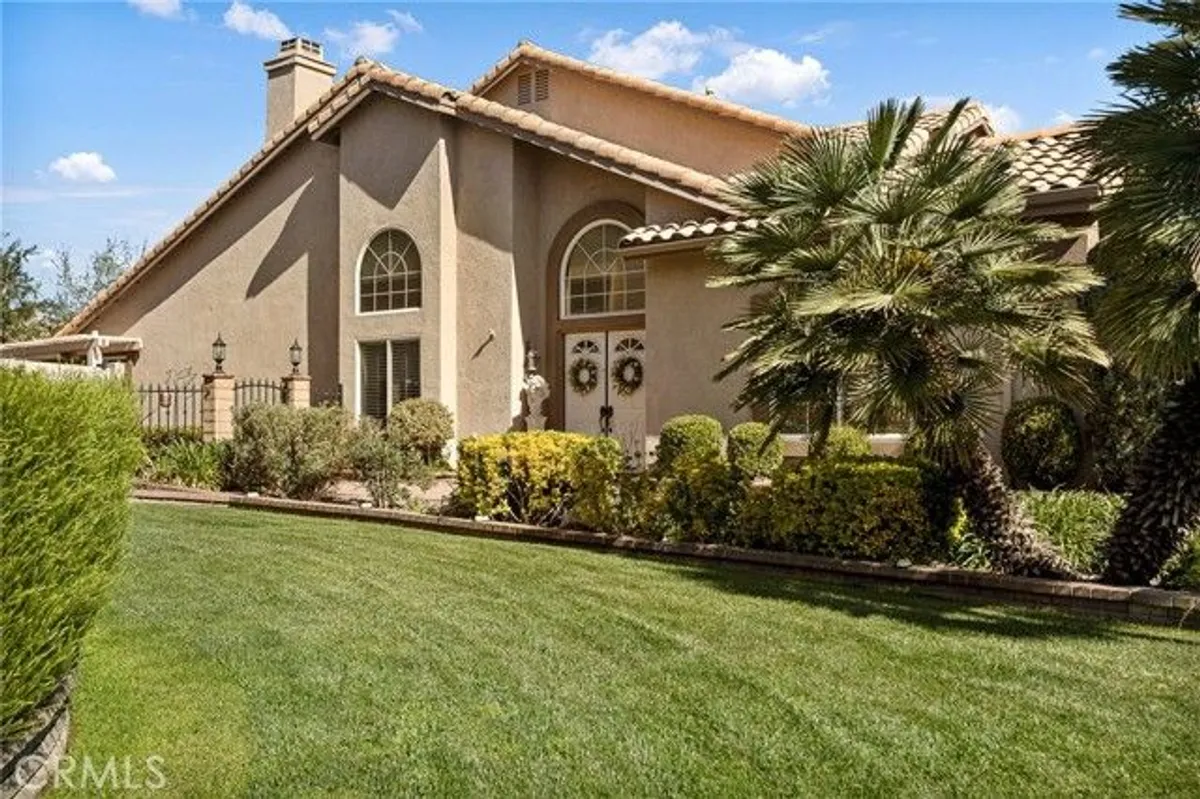 Property Slideshow image 1 of 52 | 1521 fairway oaks ave, Banning, CA, 92220