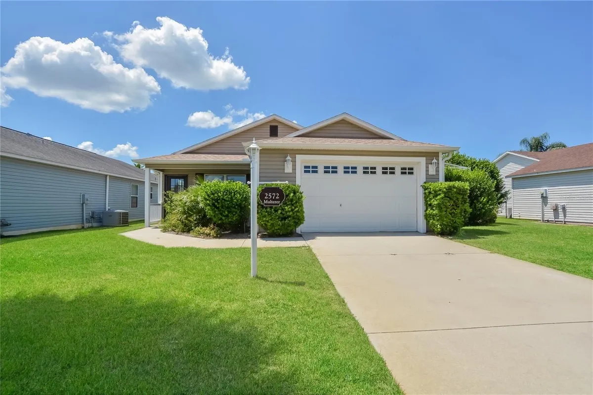 Property Slideshow image 1 of 15 | 2572 berrington loop, The Villages, FL, 32162