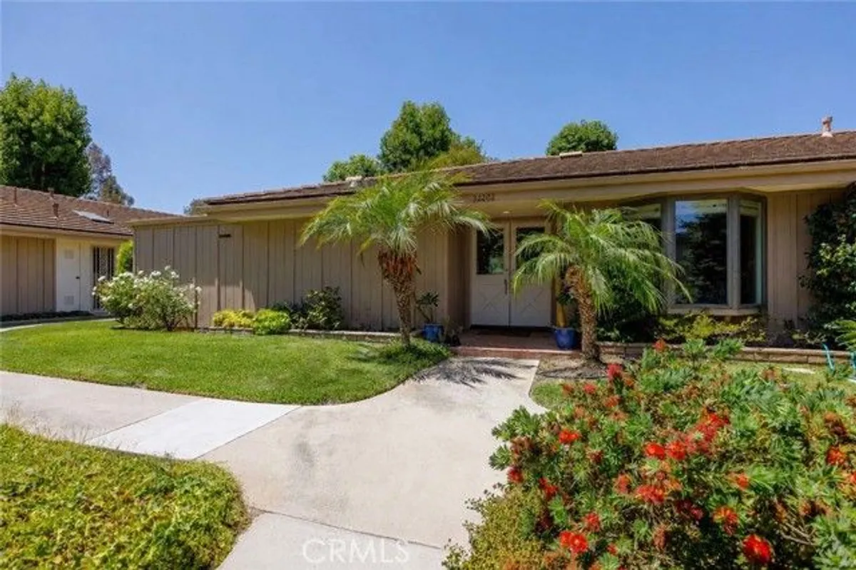 Property Slideshow image 1 of 34 | 32202 via barrida, San Juan Capistrano, CA, 92675