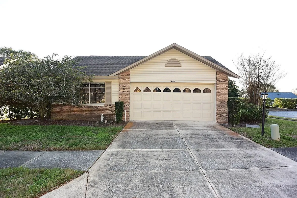 Property Slideshow image 1 of 30 | 4707 wallingford ct # 4707, New Port Richey, FL, 34655