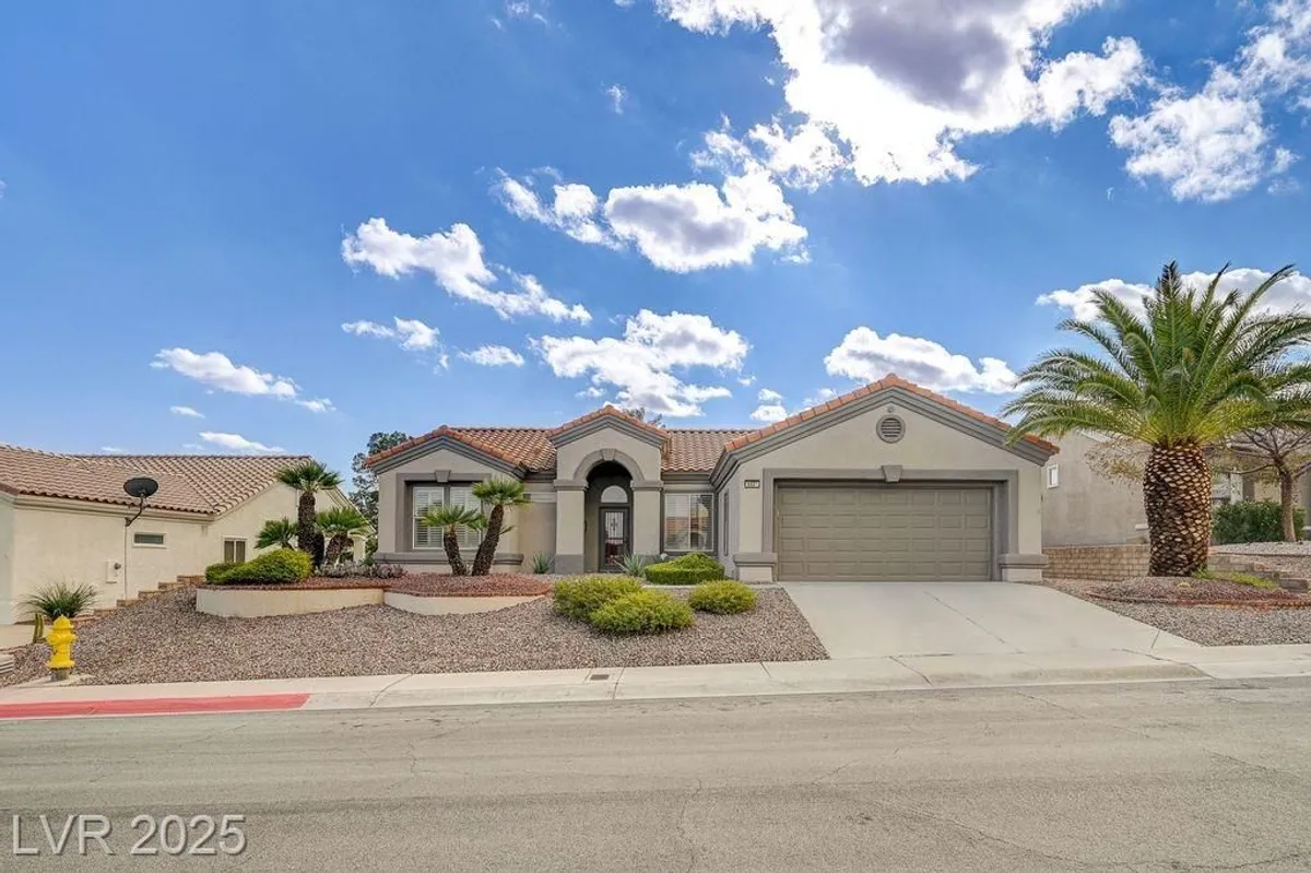 Property Slideshow image 1 of 43 | 9937 villa ridge dr, Las Vegas, NV, 89134