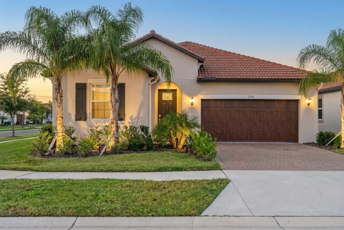Property Slideshow image 1 of 48 | 5524 little path dr, Wimauma, FL, 33598