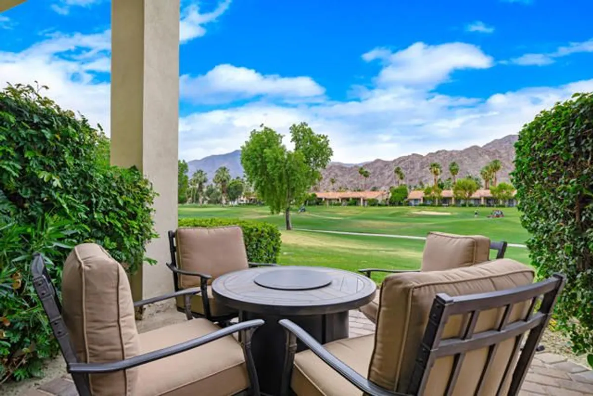 Property Slideshow image 1 of 38 | 54577 oak hl, La Quinta, CA, 92253