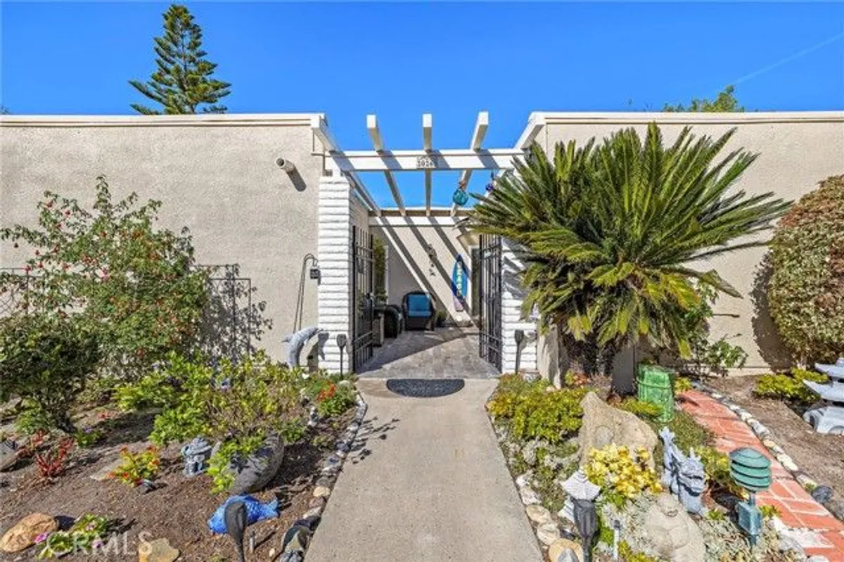 Property Slideshow image 1 of 59 | 2026 via d, Laguna Woods, CA, 92637