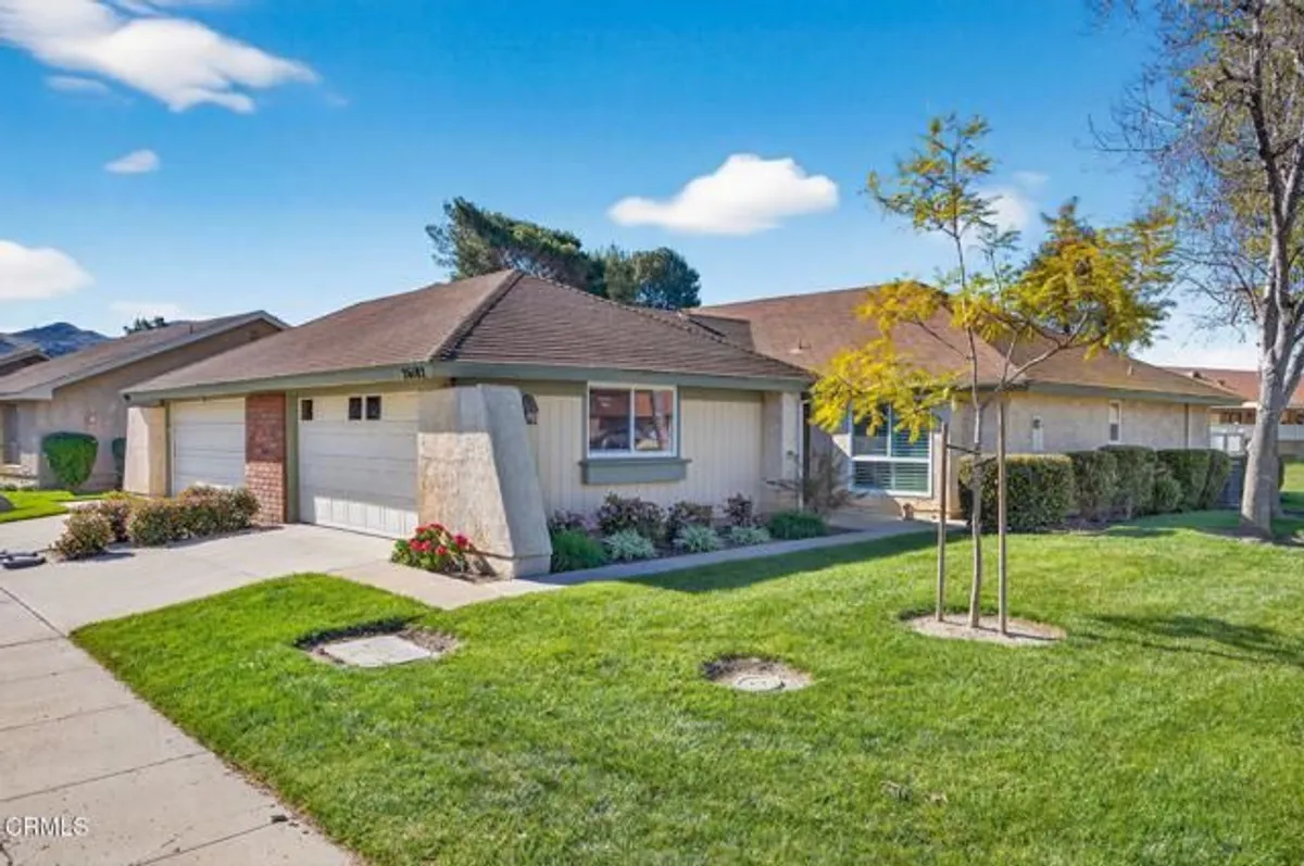 Property Slideshow image 1 of 37 | 26102 village 26 26, Camarillo, CA, 93012