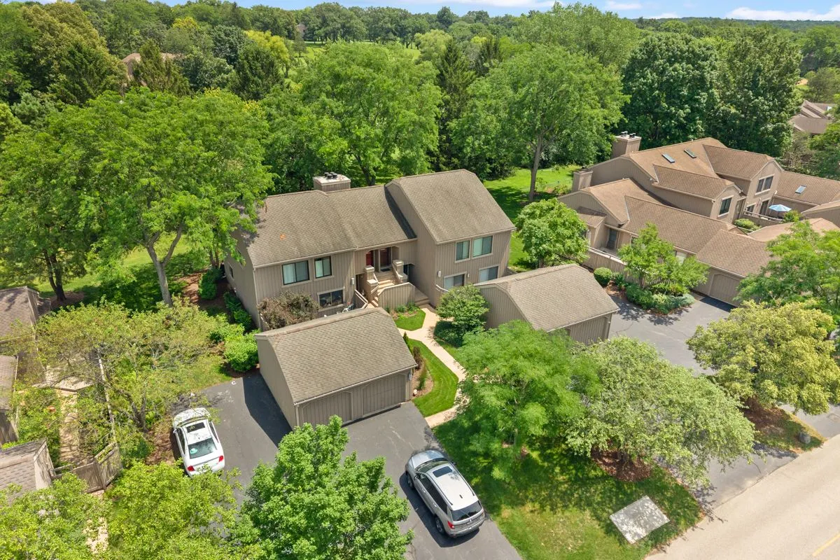 Property Slideshow image 1 of 34 | 1285 oak hill rd d, Lake Barrington, IL, 60010