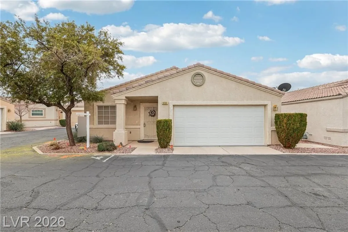Property Slideshow image 1 of 34 | 5144 mascaro dr, Las Vegas, NV, 89122
