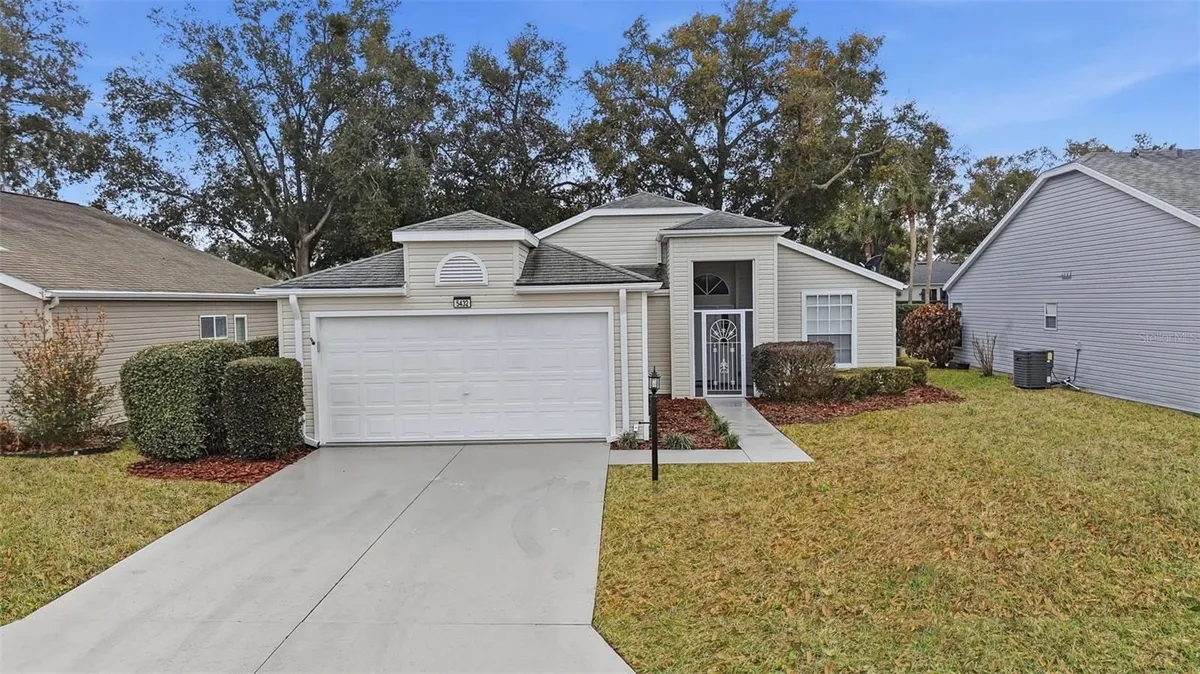 Property Slideshow image 1 of 25 | 5432 astor st, Leesburg, FL, 34748