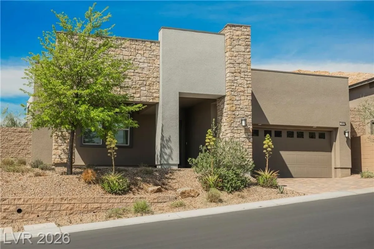 Property Slideshow image 1 of 98 | 93 juliette pointe ln, Henderson, NV, 89011