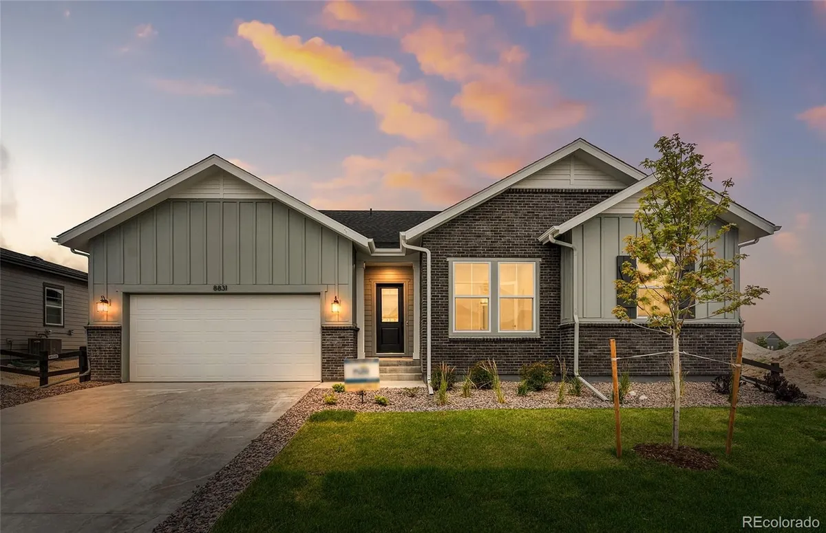 Property Slideshow image 1 of 45 | 8831 s quemoy st, Aurora, CO, 80016