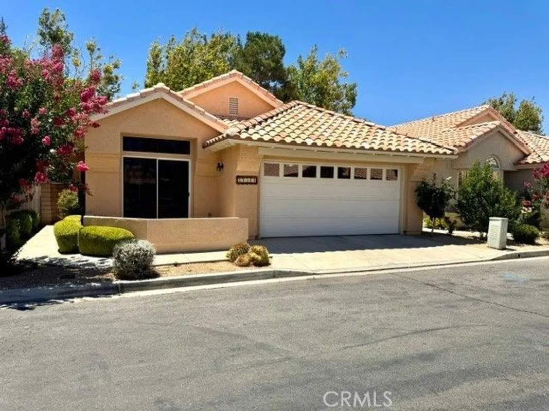 Property Slideshow image 1 of 24 | 11544 mountain mdw, Apple Valley, CA, 92308