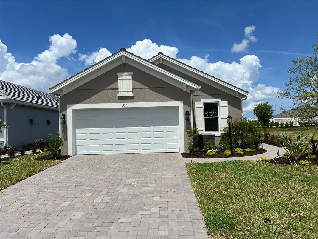 Property Slideshow image 1 of 64 | 3316 porto ln, Bradenton, FL, 34211
