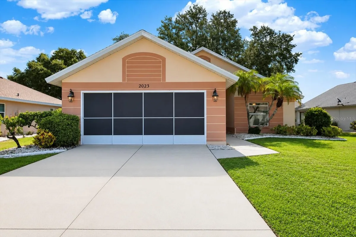 Property Slideshow image 1 of 72 | 2023 prestancia ln, Sun City Center, FL, 33573