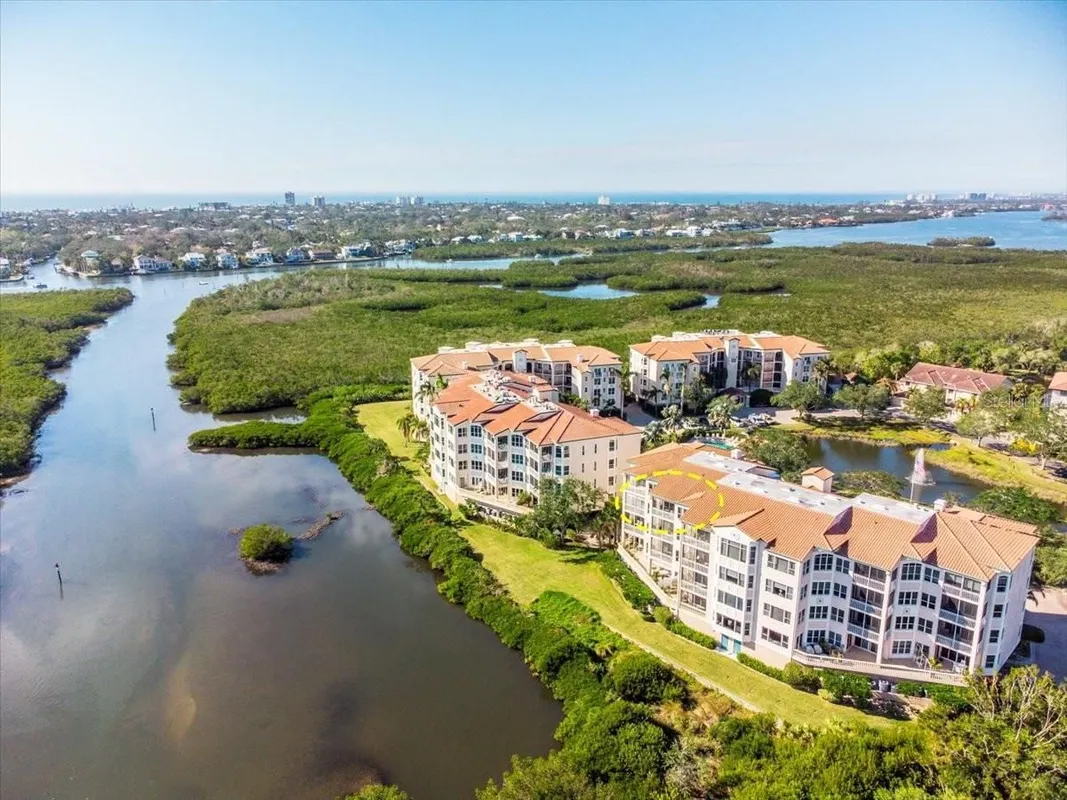Property Slideshow image 1 of 24 | 5450 eagles point cir 404, Sarasota, FL, 34231
