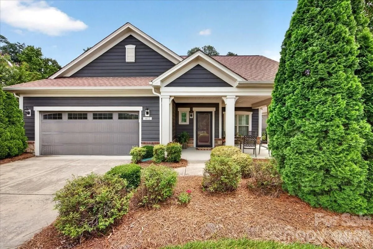 Property Slideshow image 1 of 45 | 1012 avalon pl, Matthews, NC, 28104