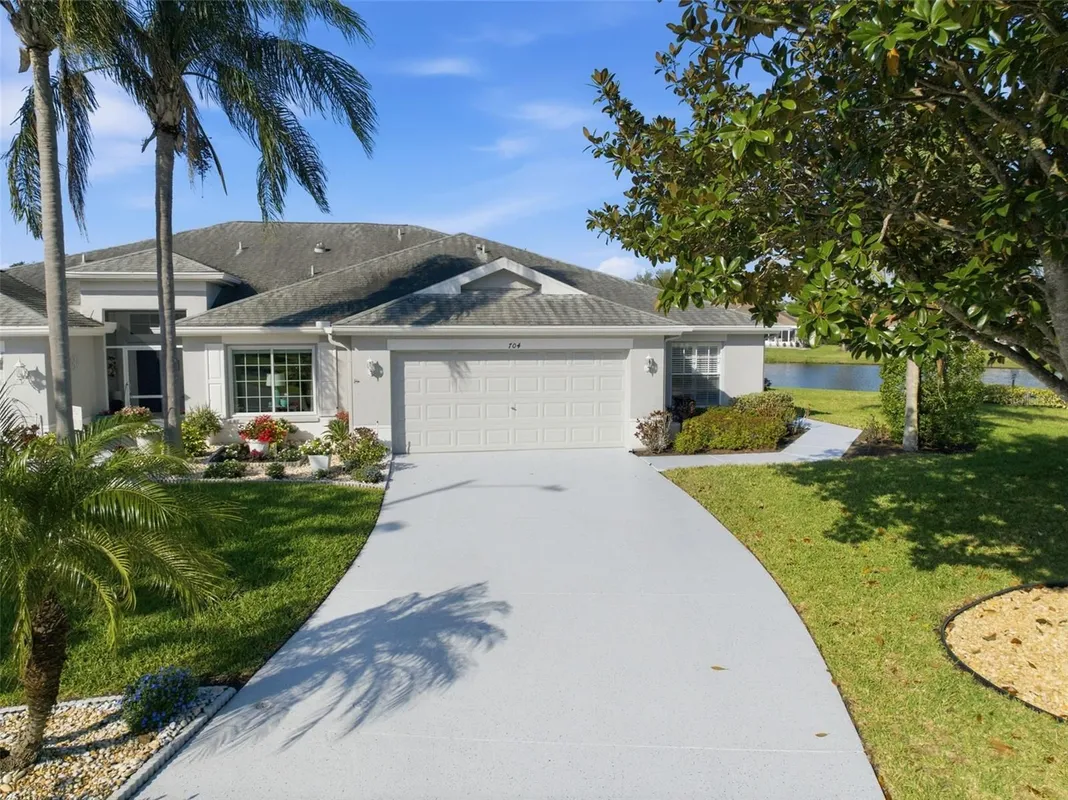 Property Slideshow image 1 of 44 | 704 tilbury ct 704, Sun City Center, FL, 33573