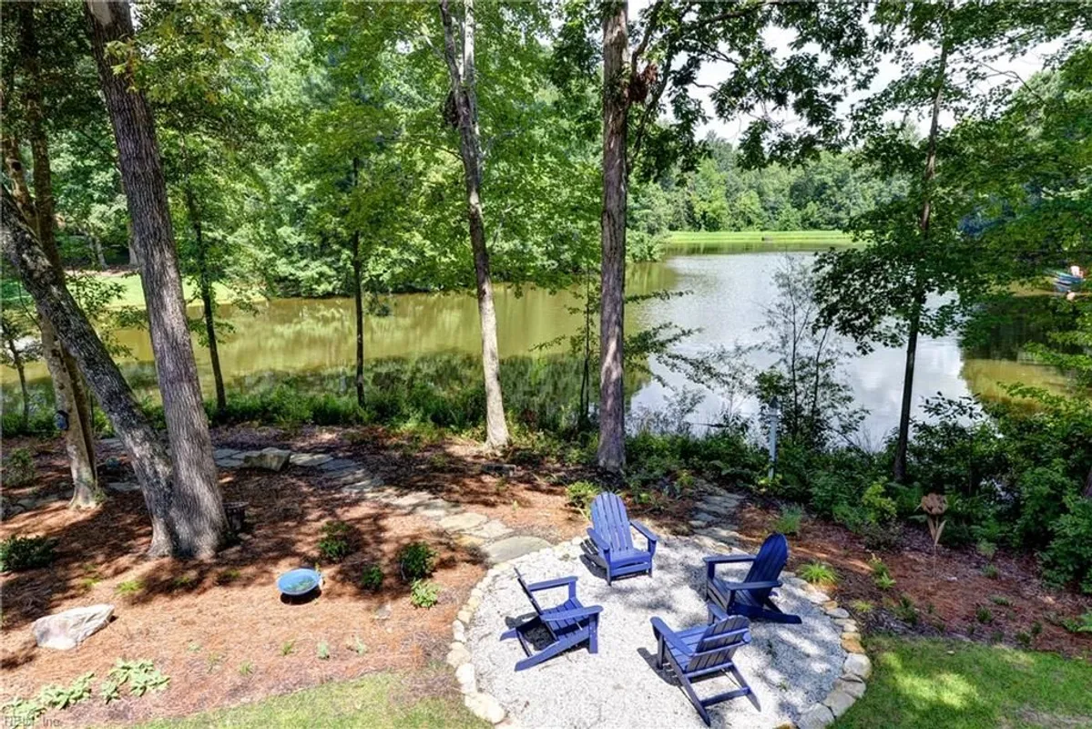 Property Slideshow image 1 of 1 | 193 heritage pointe, Williamsburg, VA, 23188