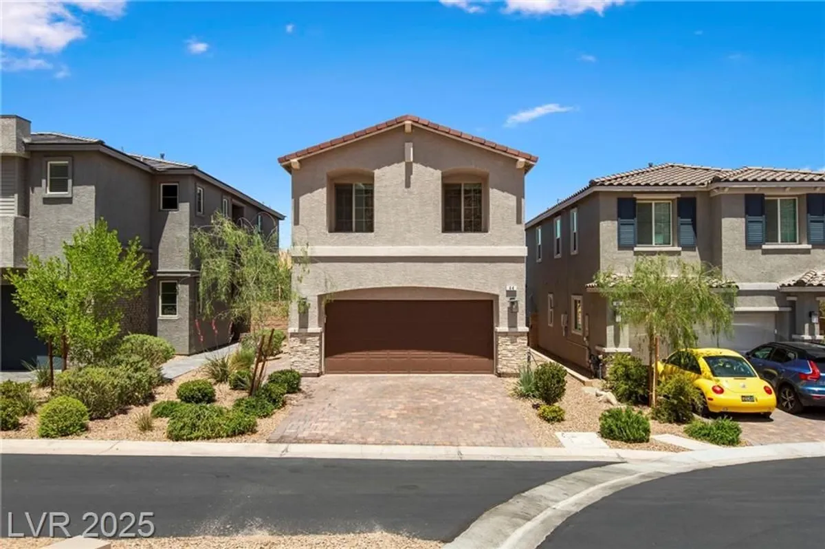 Property Slideshow image 1 of 42 | 44 moon hill dr, Henderson, NV, 89011