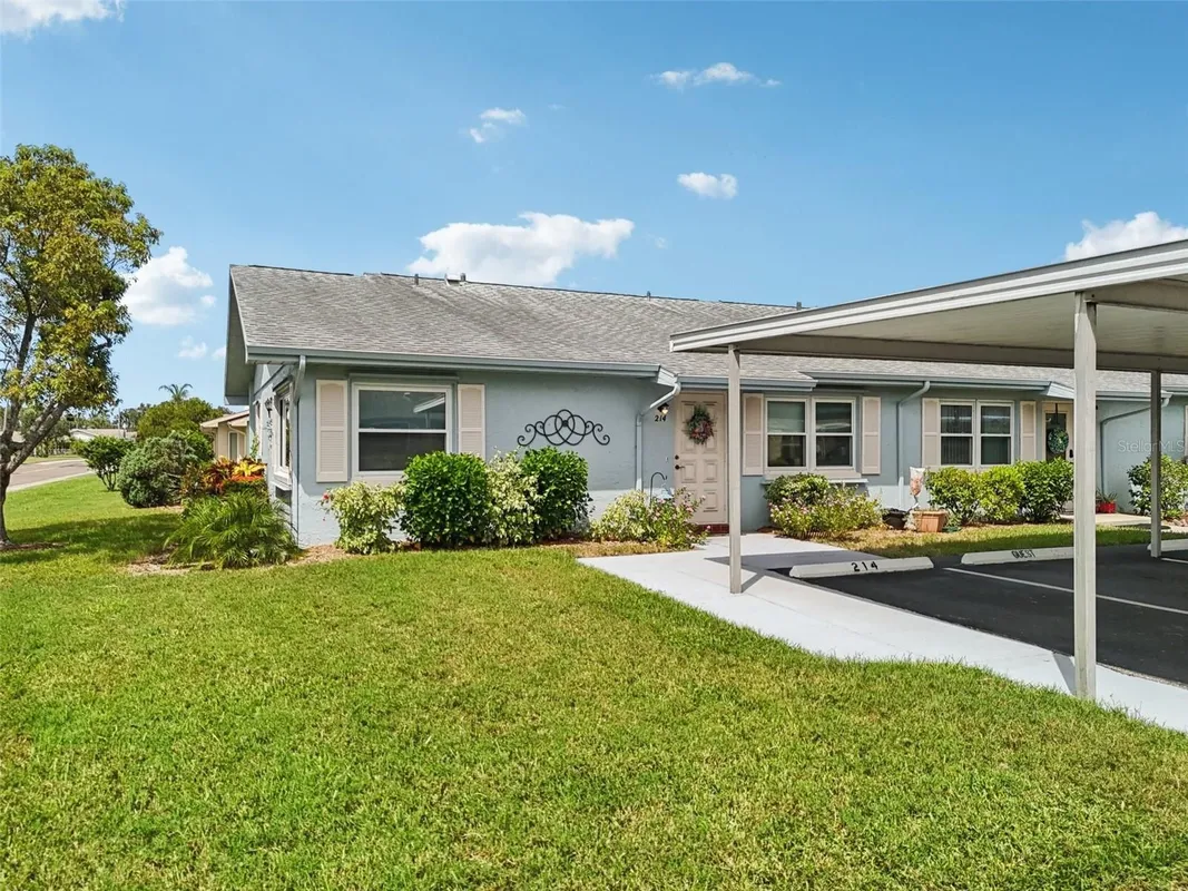 Property Slideshow image 1 of 57 | 214 gloucester blvd, Sun City Center, FL, 33573