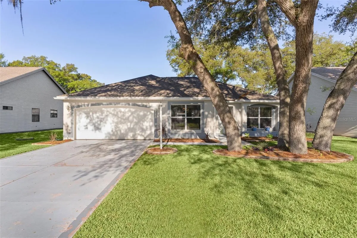 Property Slideshow image 1 of 38 | 206 desota ct, The Villages, FL, 32159
