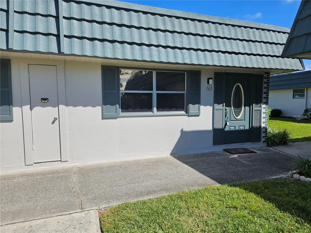 Property Slideshow image 1 of 27 | 1811 bedford ln apt 163, Sun City Center, FL, 33573